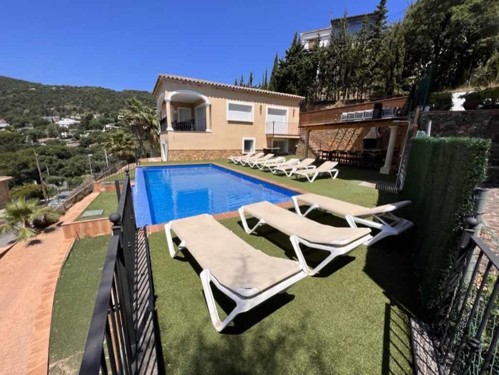 Casa Mas Ambros Con Piscina Desbordante Villa Calonge  Exterior photo