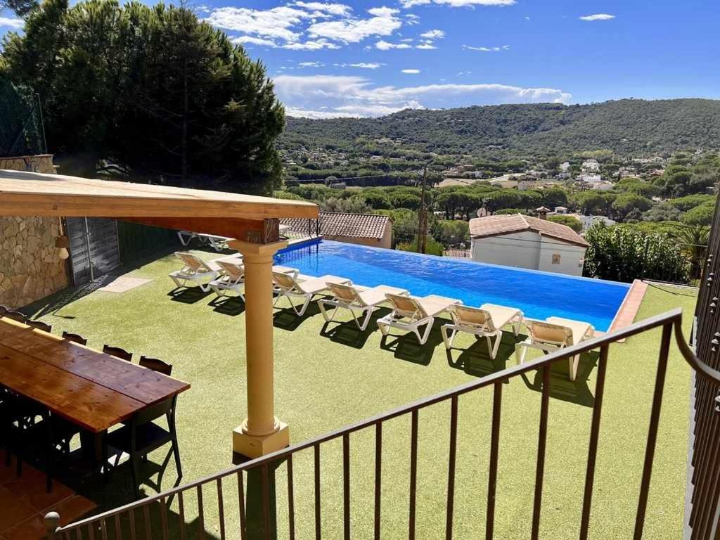 Casa Mas Ambros Con Piscina Desbordante Villa Calonge  Exterior photo